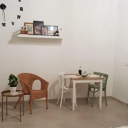 Casa Albicocca - In The Heart Of The Old Town Apartment *